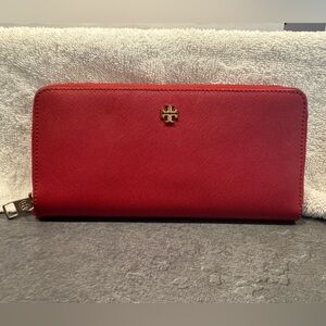 Tory Burch Red Leather YORK ZIP PASSPORT CONTINENTAL WALLET